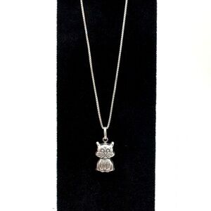 Sterling Silver Cat Pendant Necklace Box Chain